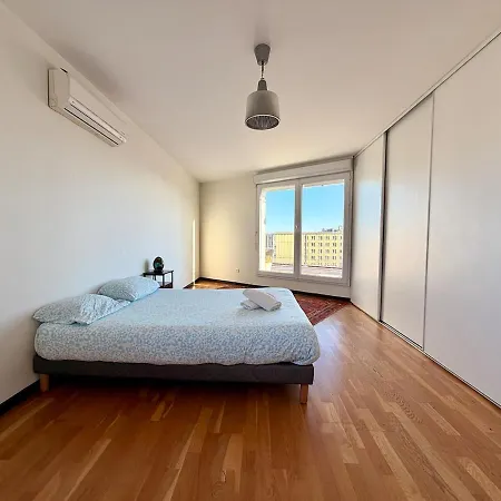 Apartment Jouhaux - T5 Avec 4 2 Salles De Bain Et Terrasse Bordeaux
