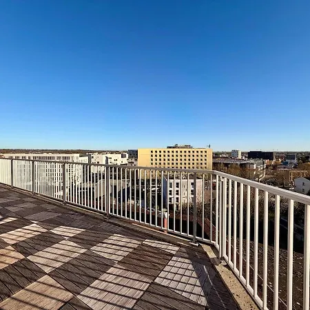 Jouhaux - T5 Avec 4 2 Salles De Bain Et Terrasse Bordeaux